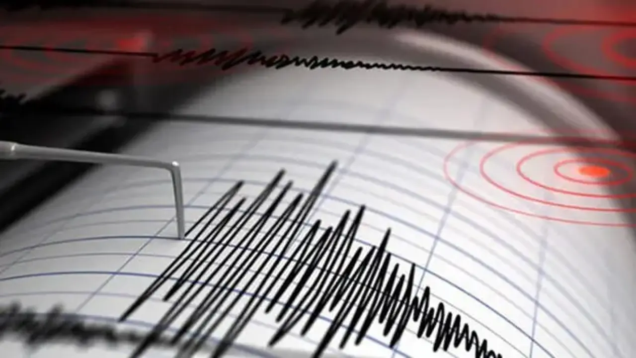 Erzincan'da 4 büyüklüğünde deprem
