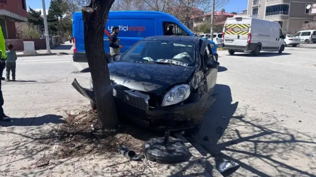 Erzincan’da trafik kazası: 3’ü çocuk 6 yaralı