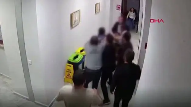 Eskişehir'de personelini darbeden hastane müdürü açığa alındı