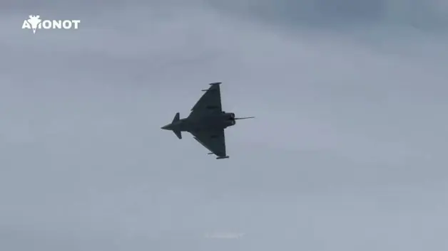 Eurofighter'lar ilk kez Türk bayrağıyla havalandı! Resmen tanıtıldılar