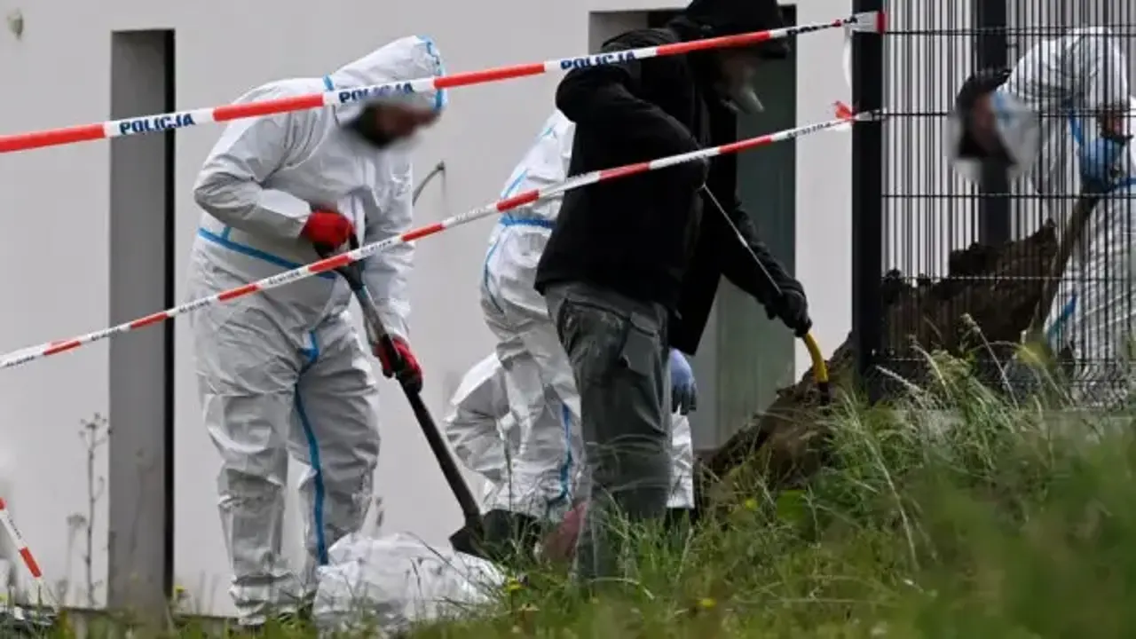 Evinin bahçesine 34 insan cenini gömmüş! Doktor gözaltında