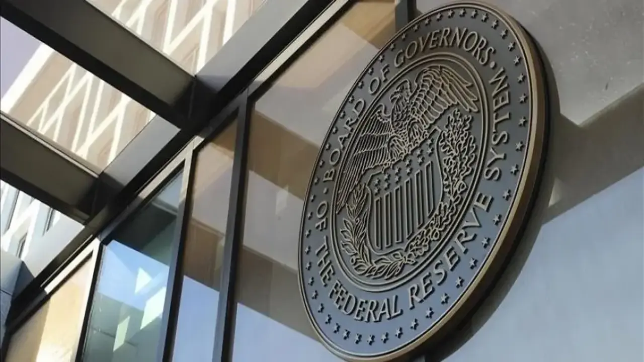 Fed tutanaklarında büyük çatlak! Herkes indirim beklerken sinyal geldi