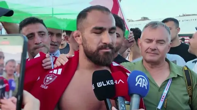Feyzullah Aktürk: Kupamı Filistinli çocuklara hediye ediyorum
