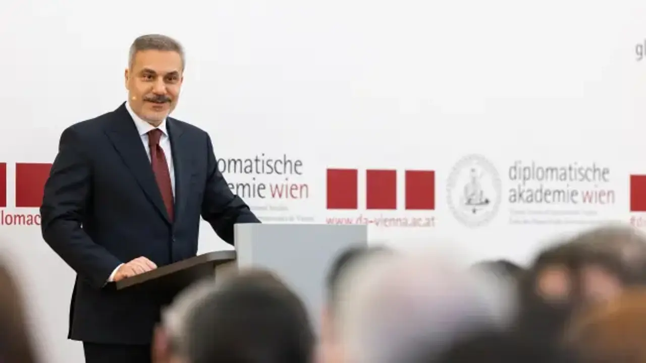 Fidan, Avrupa'nın göbeğinde mesajı verdi: Artık AB'den daha büyük!