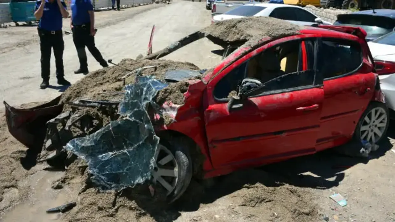 Freni boşalan kamyon, 7 araca çarptı: 2’si ağır 6 yaralı