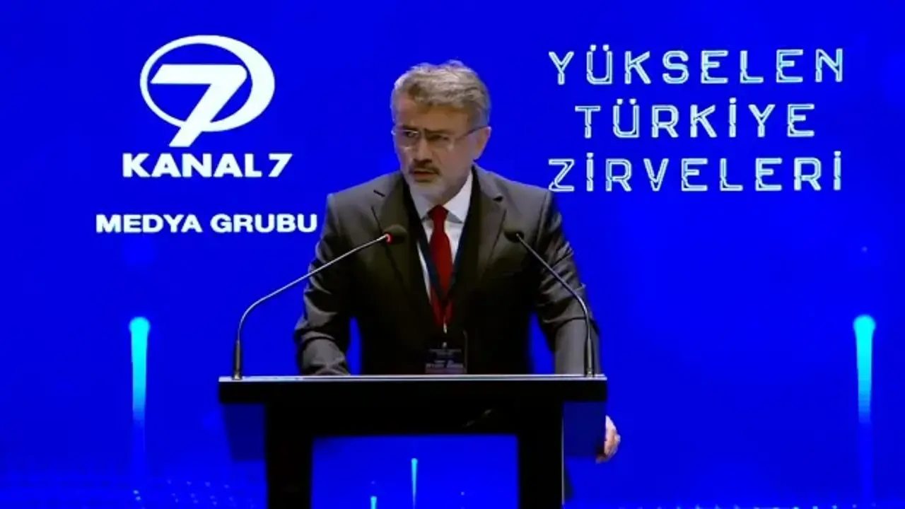FSMV Rektörü Şimşek: Belirsizlik dönemlerinde krizleri yönetme kapasitesi belirleyicidir