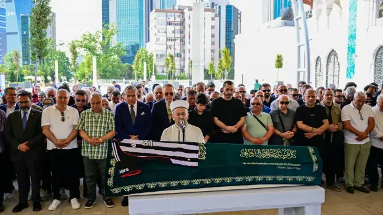 Gazeteci Reha Muhtar son yolculuğuna uğurlandı