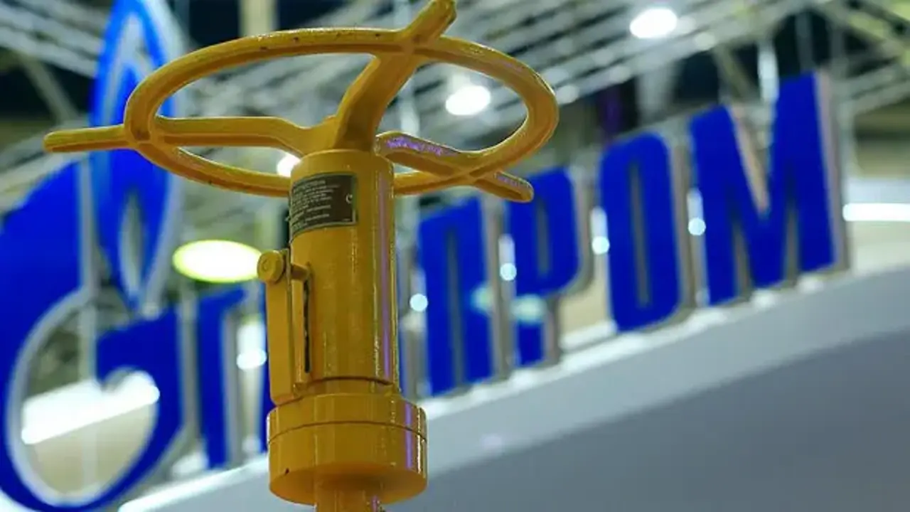 Gazprom hisseleri 17 yılın en düşük seviyesine geriledi