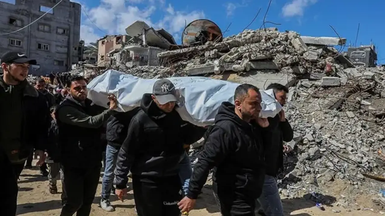 Gazze'de can kaybı 72 bin 599'a yükseldi