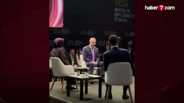 Gençlerden Bakan Fidan'a zor soru: 'Bunu cevaplayamam' dedi, alkış koptu