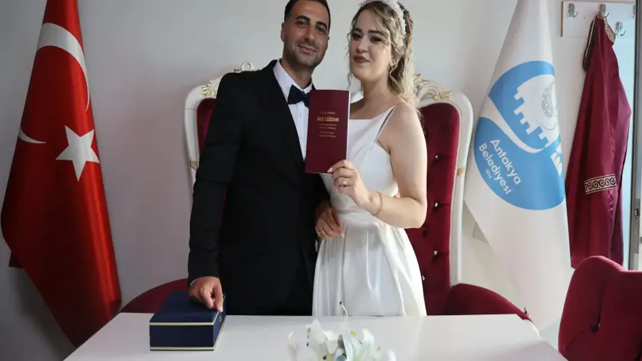 Gençlere 250 bin TL müjdesi! 27 bin çift için ödemeler başladı