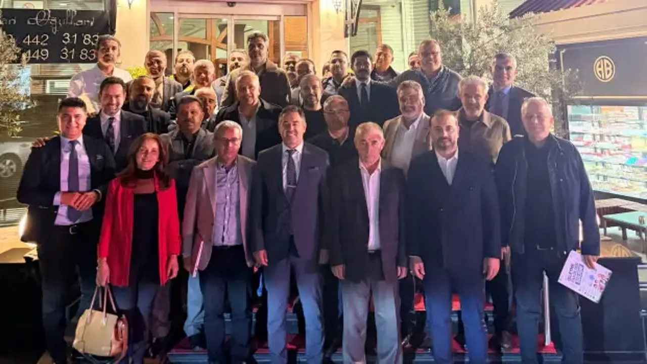 Glokal İş ve Fikir İnsanları Platformu'nda 'Üniversite-Sanayi İşbirliği' zirvesi