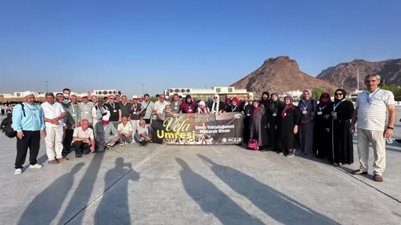 Gönüllere dokunan projede üçüncü kafile umre yolculuğunu tamamlayıp Konya'ya döndü