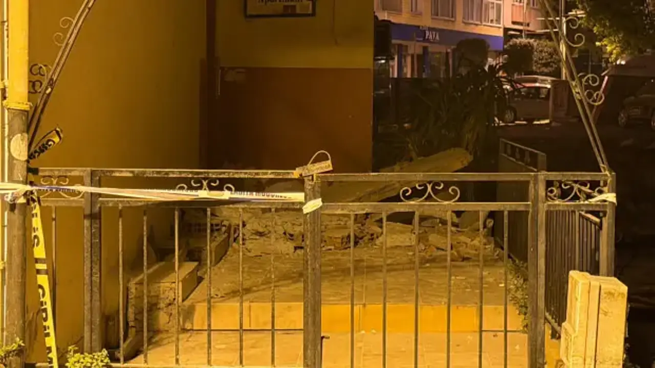 Güngören’de balkonu çöken 5 katlı bina tahliye edildi