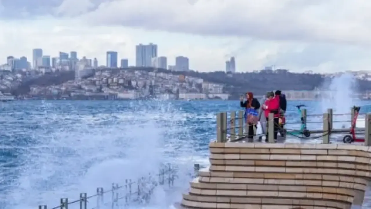 Hafta sonu için poyraz uyarısı! İstanbul dahil 11 ilde sarı kod verildi
