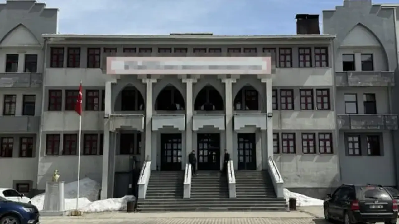 Hakkari’de bir okulda asılsız ihbar: Güvenlik güçleri harekete geçti