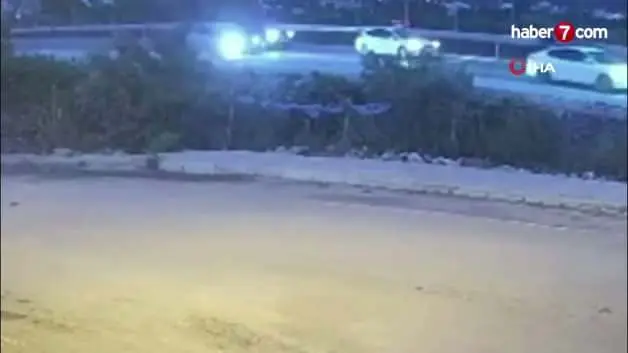 Hatay'da dehşet anları: Süratli araç ışıkta bekleyenlere ok gibi saplandı