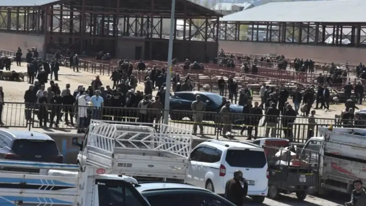Hayvan pazarında silahlı kavga; 1 ölü, 13 yaralı