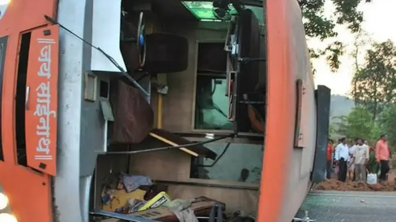Hindistan'da katliam gibi kaza: Çok sayıda ölü ve yaralı