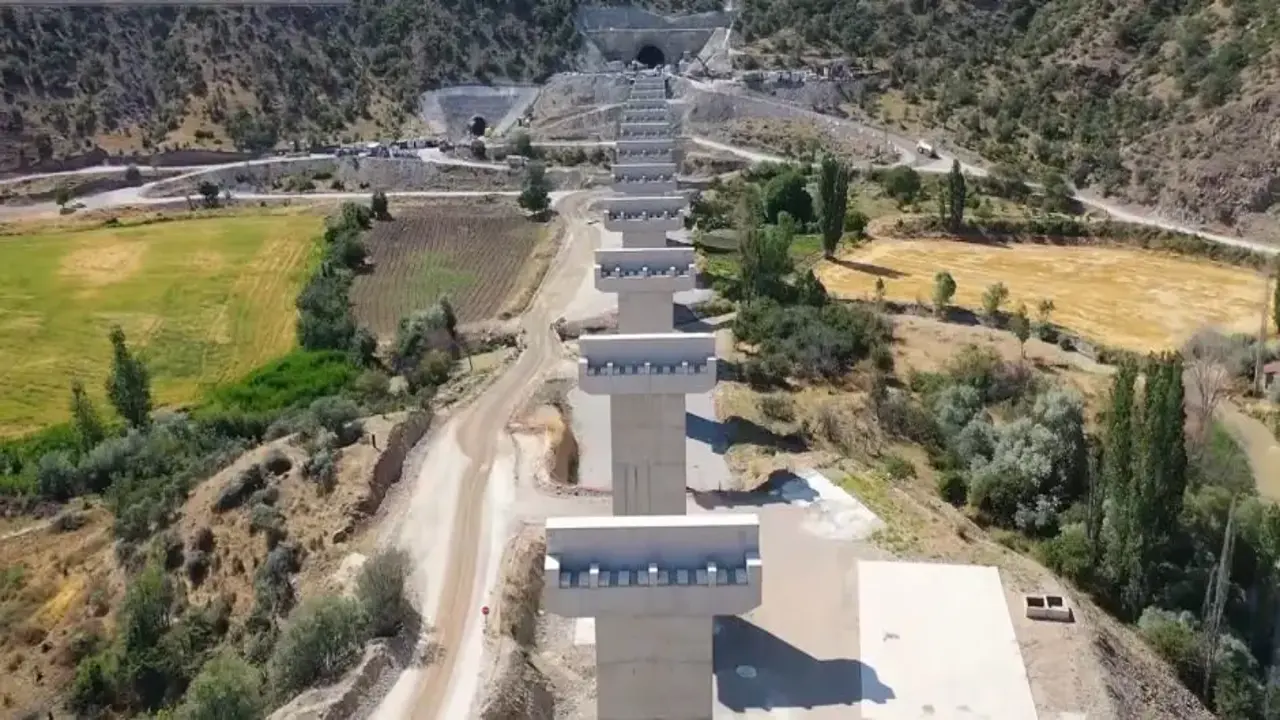 Hızlı tren hattında kritik eşik aşıldı! İki şehir arası 1 saat 45 dakikaya düşecek