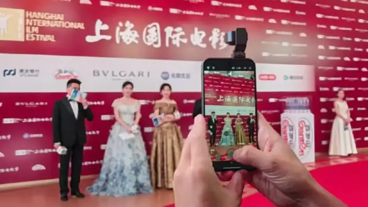 HONOR, Robot Phone’la  sinema sahnesine çıktı