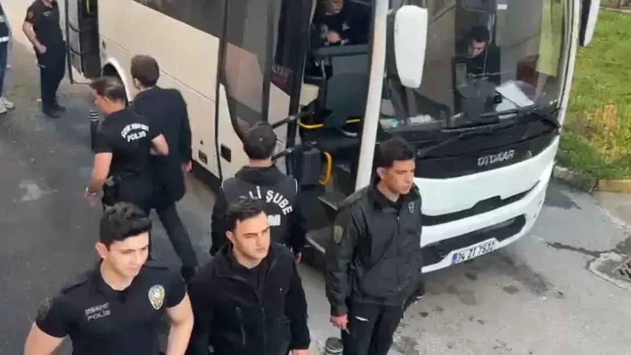 İBB'ye ihale operasyonu! Şüpheliler sağlık kontrolünden geçirildi