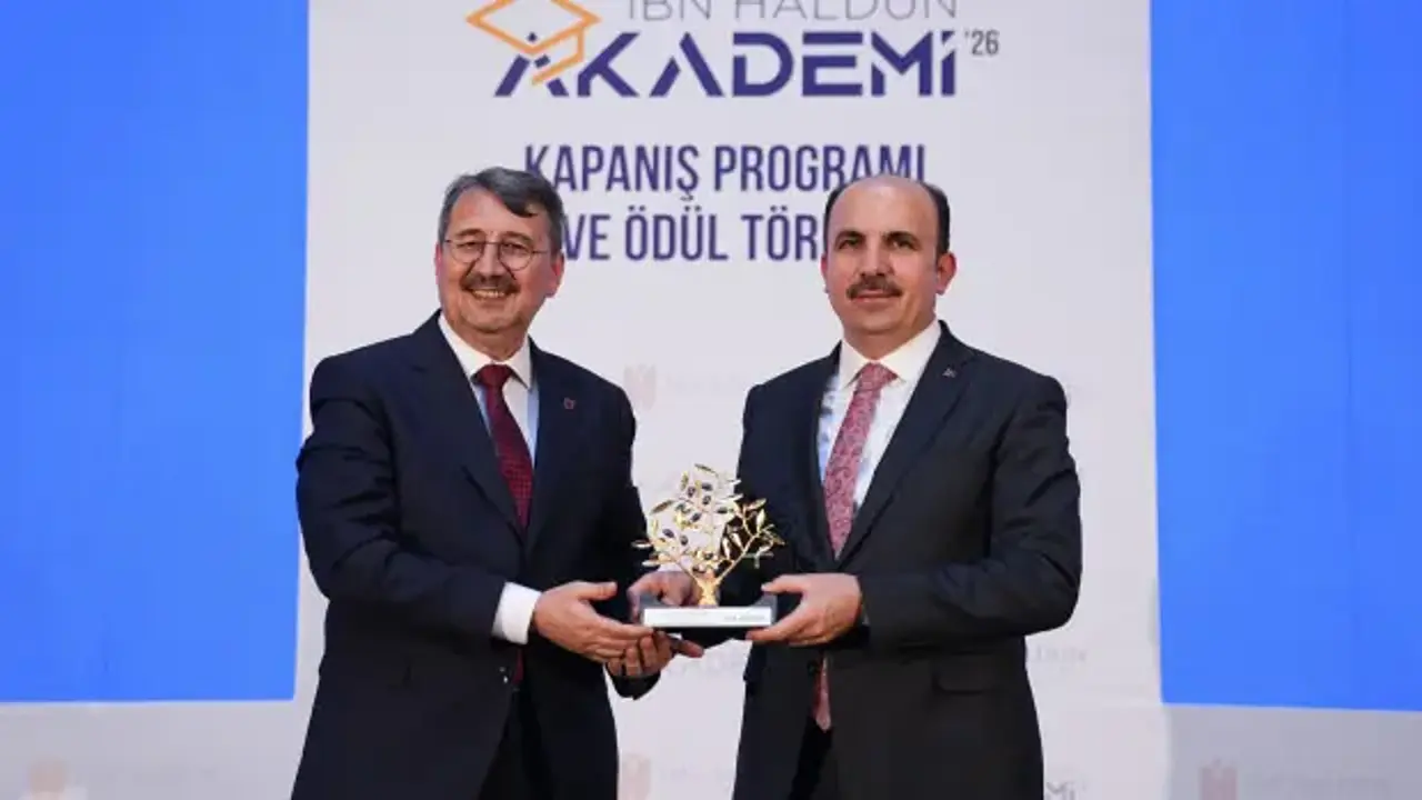 İbn Haldun Akademi'nin kapanış töreni yapıldı