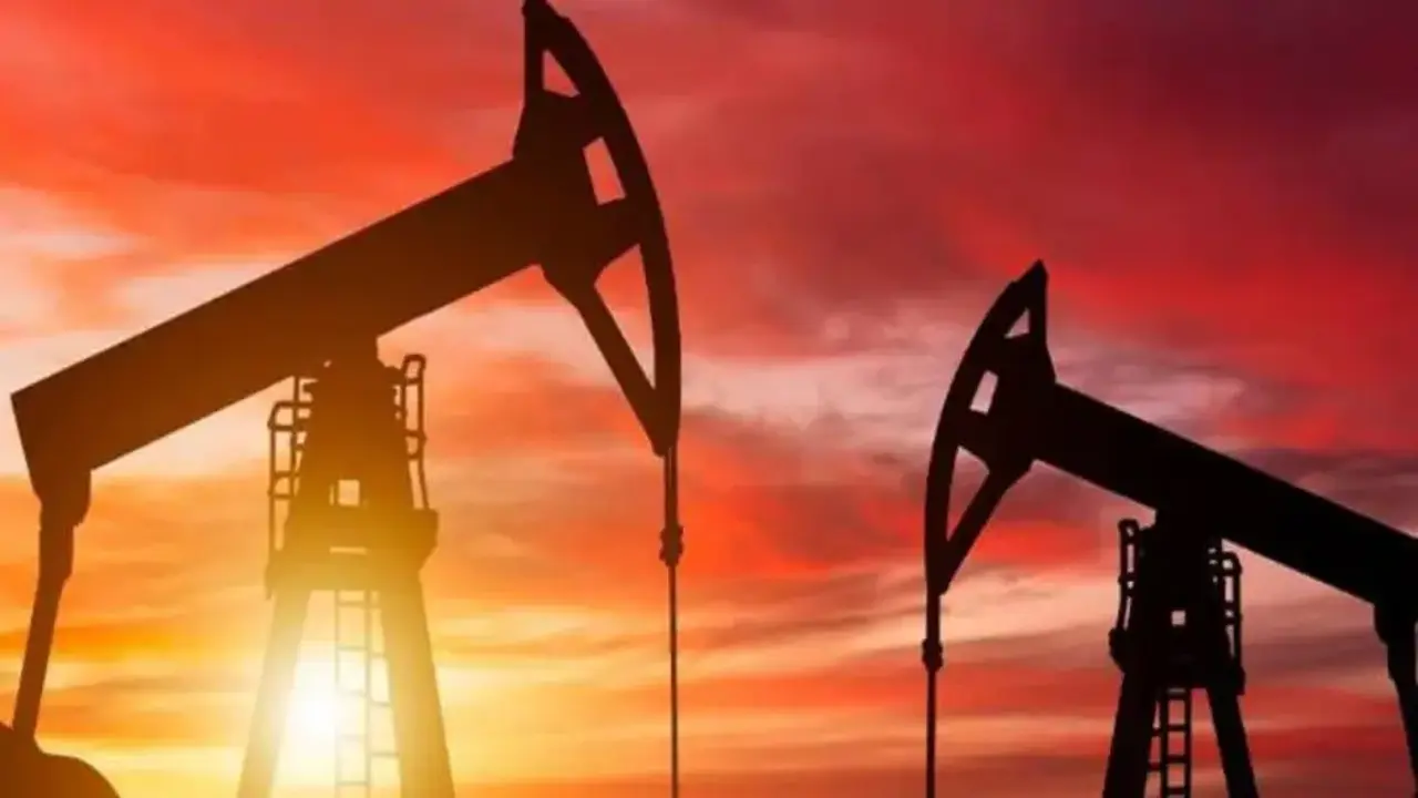IEA açıkladı: Küresel petrol arzı temmuzda 2,4 milyon varil arttı!