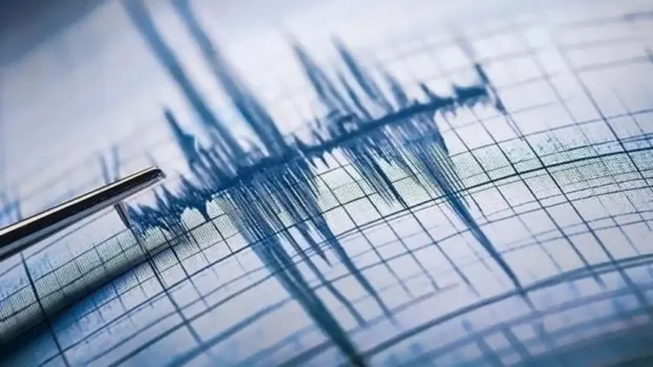 İki ülke 5,9'luk depremle sarsıldı: Halk sokaklara döküldü