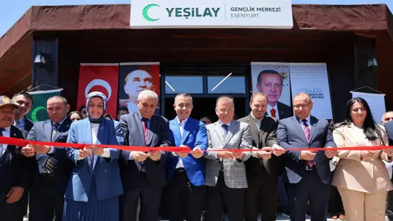 İkinci Yeşilay Gençlik Merkezi Esenyurt'ta açıldı