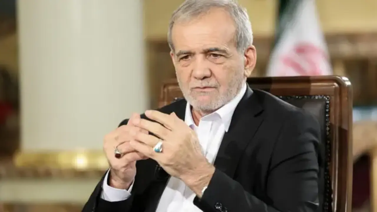 İran'dan mutabakat açıklaması: 12 milyar dolar iade edilecek