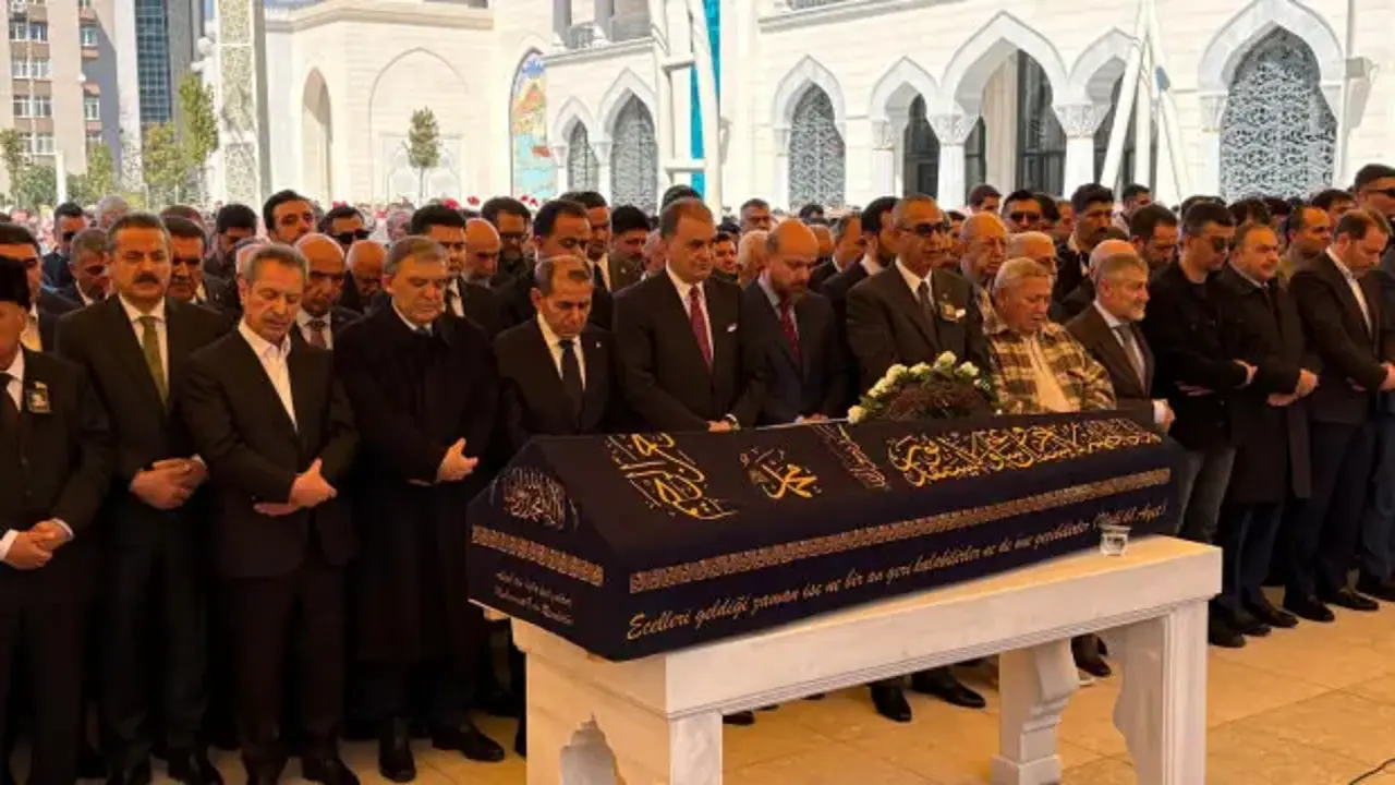 İş insanı Mahmut Çalık son yolculuğuna uğurlandı