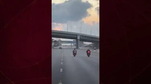 İskenderiye'de feci kaza: Çarpışan motosikletler alev topuna döndü