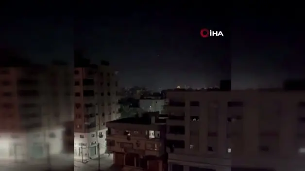 İsrail, Gazze Şeridi'nde bir konutu bombaladı