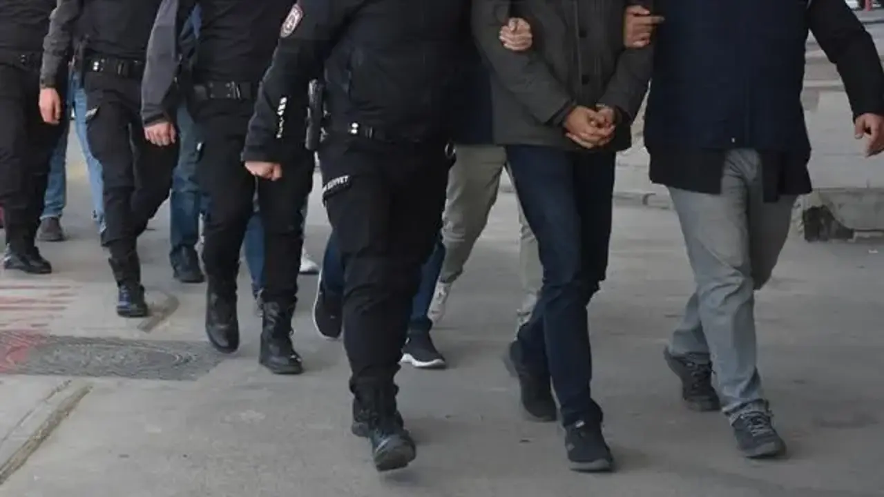 İstanbul merkezli 7 ilde tefecilik operasyonu: 34 gözaltı