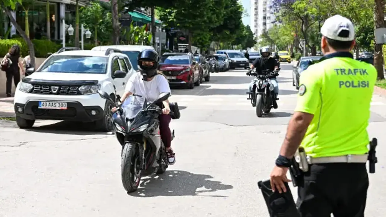 İstanbul yolunda bayram trafiği alarmı: Tüm ekipler sahaya indi