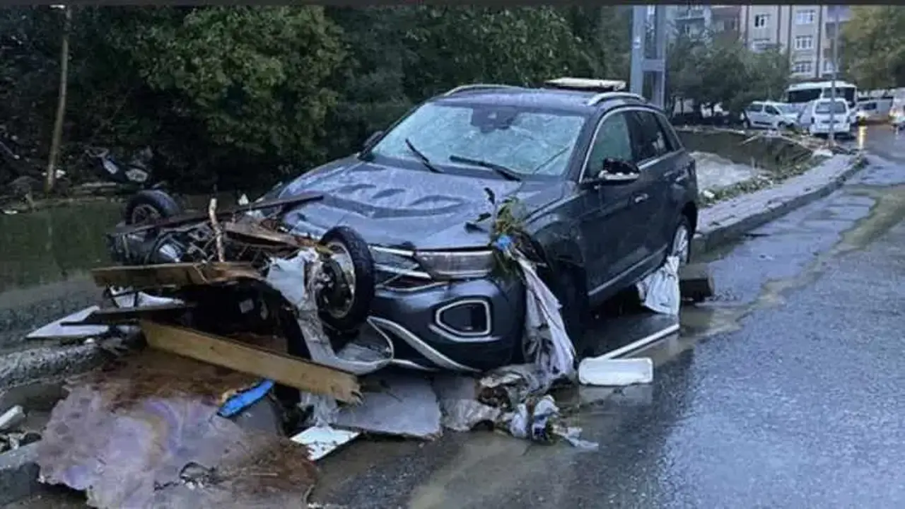 İstanbul’da felaketin boyutu gün ağarınca ortaya çıktı! İşte ilçe ilçe felaketin boyutu