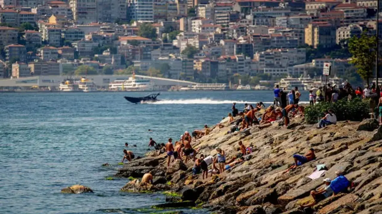 İstanbul'un 3 ilçesinde denize girmek yasaklandı!