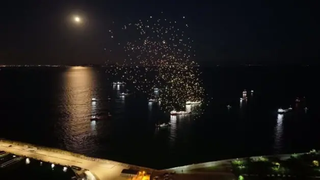 İstanbul'un fethinin 573. yıl dönümünde dronlu ışık gösterisi