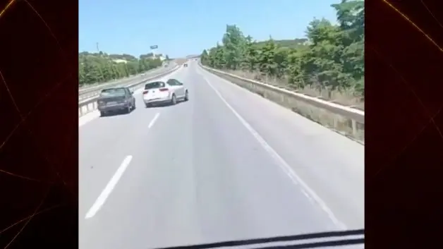 İstasyondan fırlayıp sol şeride ok gibi fırladı, facianın teğet geçtiği o dehşet anları