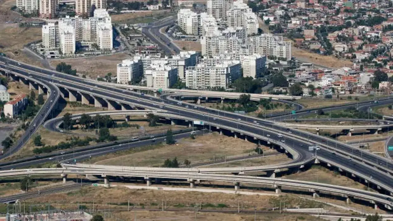 'İzmir Çevre Yolu ücretli olacak' iddialarına AK Parti'den yanıt!