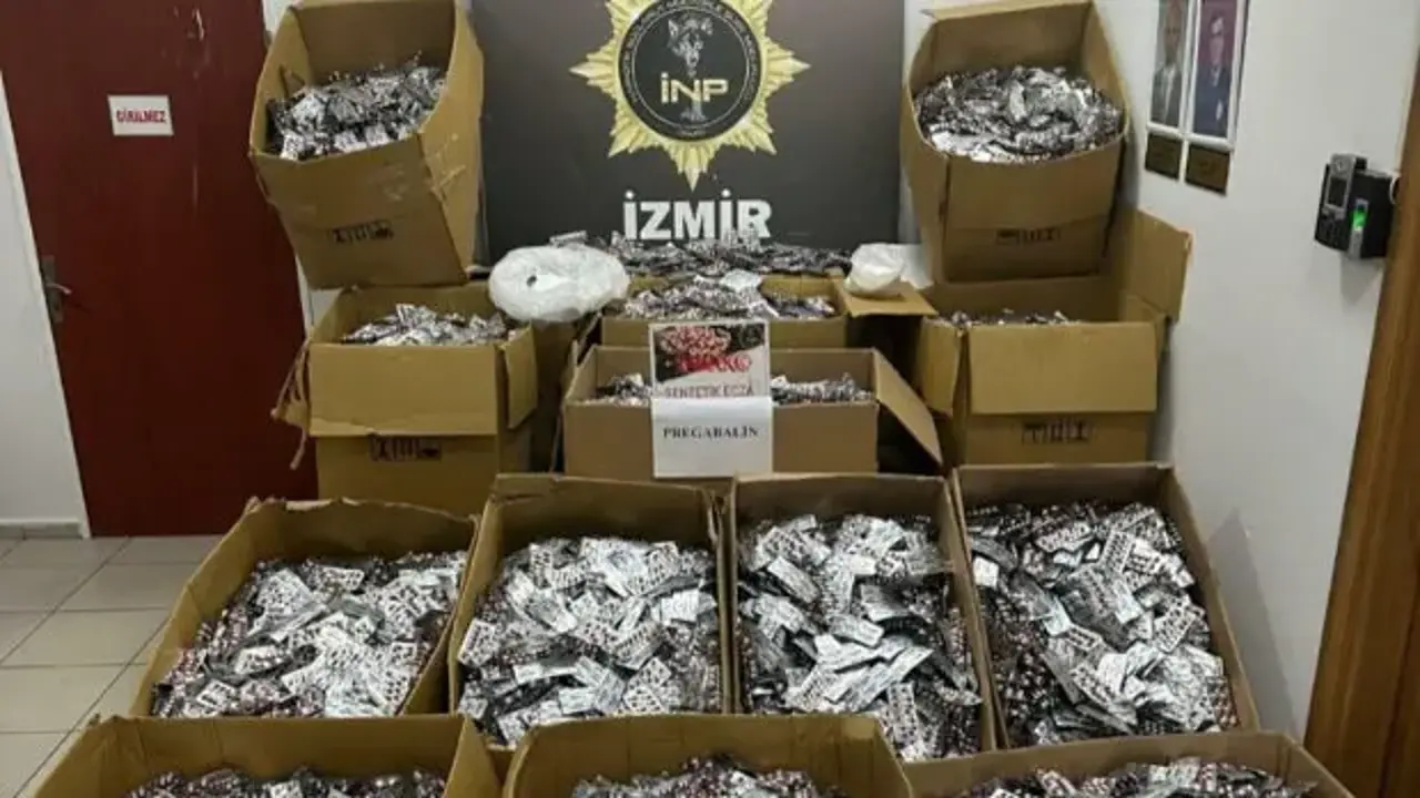 İzmir'de 11 milyon 904 bin 456 sentetik hap ele geçirildi