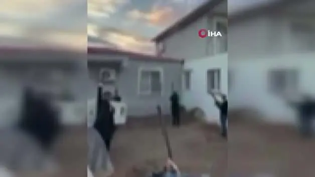 İzmir'de düğün magandalarının silahlı şovuna polis baskını