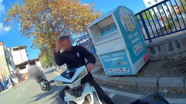 İzmir'de kuryeye çarpan ehliyetsiz sürücü kamerada