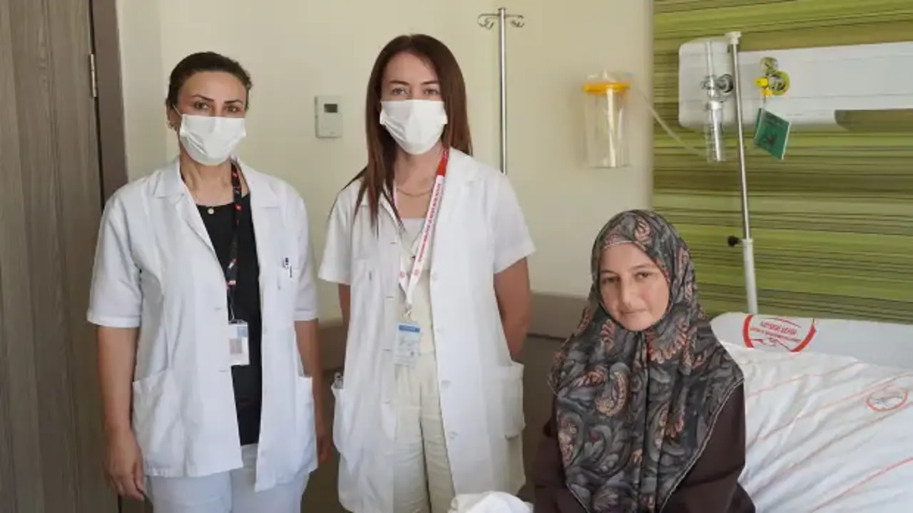 Kadavradan nakille sağlığına kavuşan kadın, 15 yıllık diyalizden kurtuldu