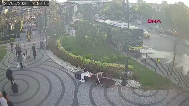 Kağıthane’de lüks aracın tamiri sonrasında test sürüşüne çıkan usta trafiği birbirine kattı!