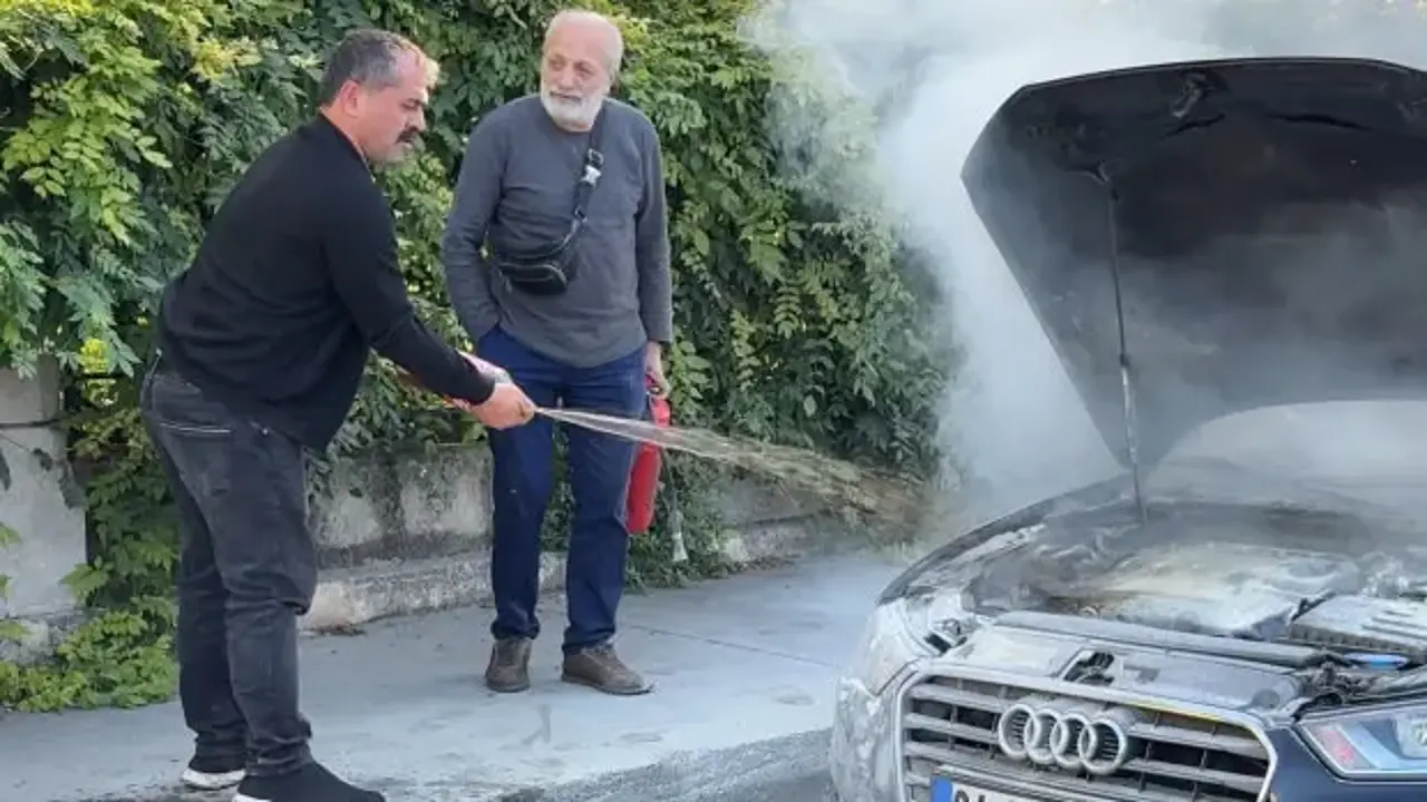 Kağıthane’de otomobil alev alev yandı! Kola şişesiyle müdahale ettiler