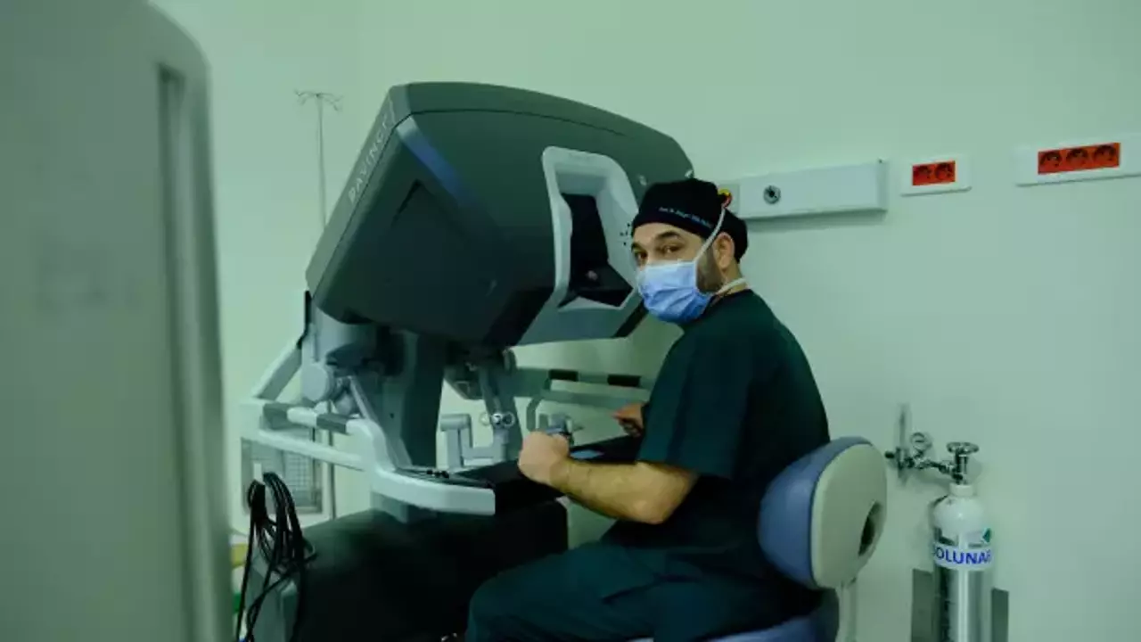 Kalp cerrahisinde yeni dönem: Ameliyatların yüzde 80-90'ı bu şekilde yapılıyor!