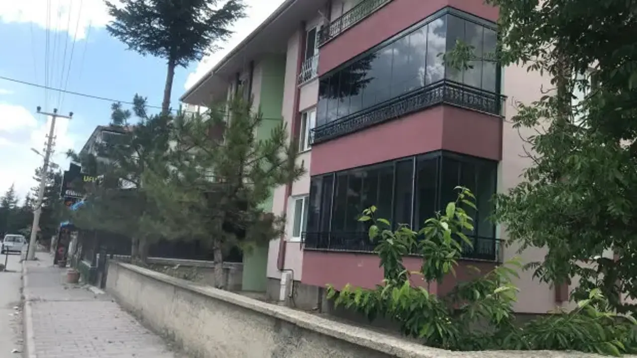 Kan donduran cinayet! 70 yaşındaki kadın evinde öldürüldü