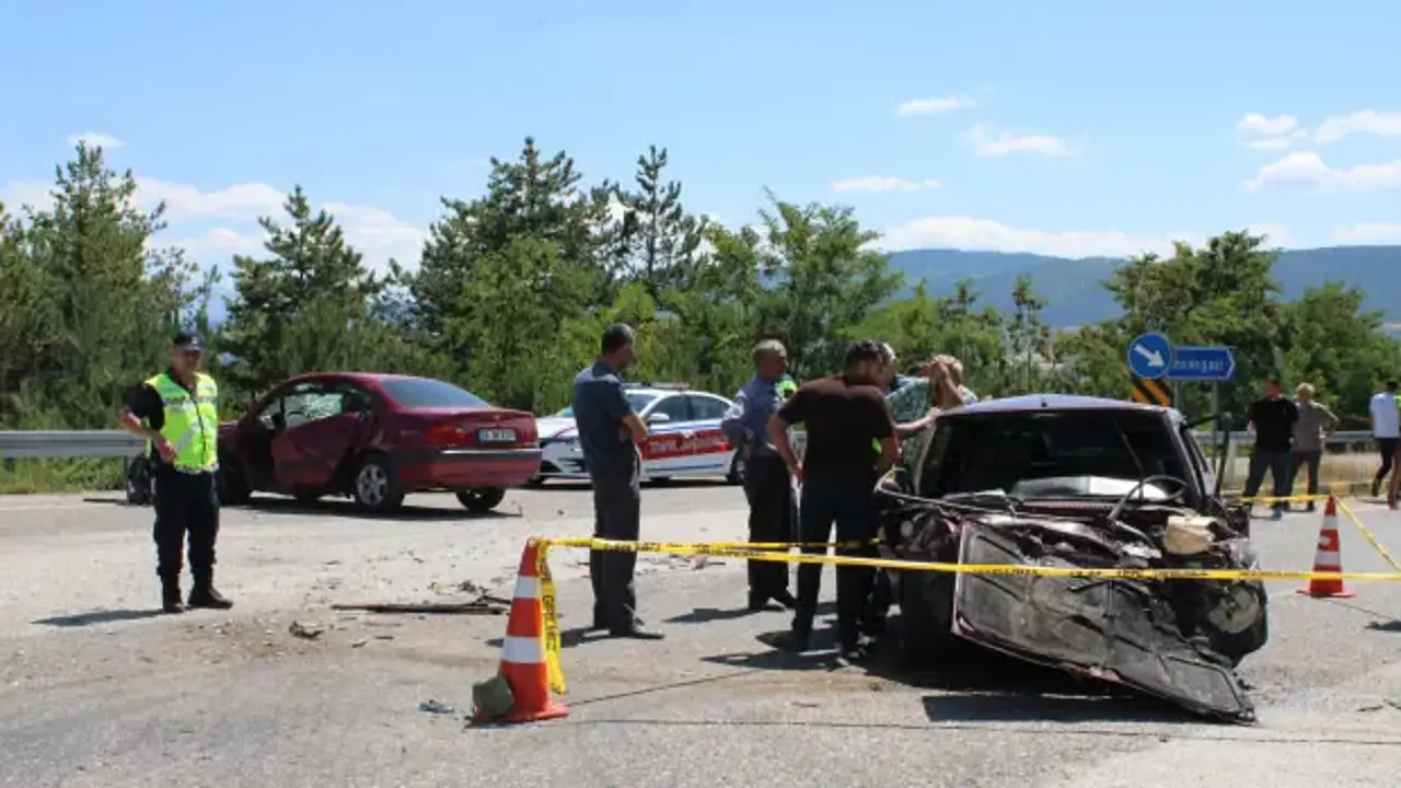 Kastamonu'da kahreden kaza: 1 ölü, 3 yaralı!